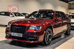 کرایسلەر 300